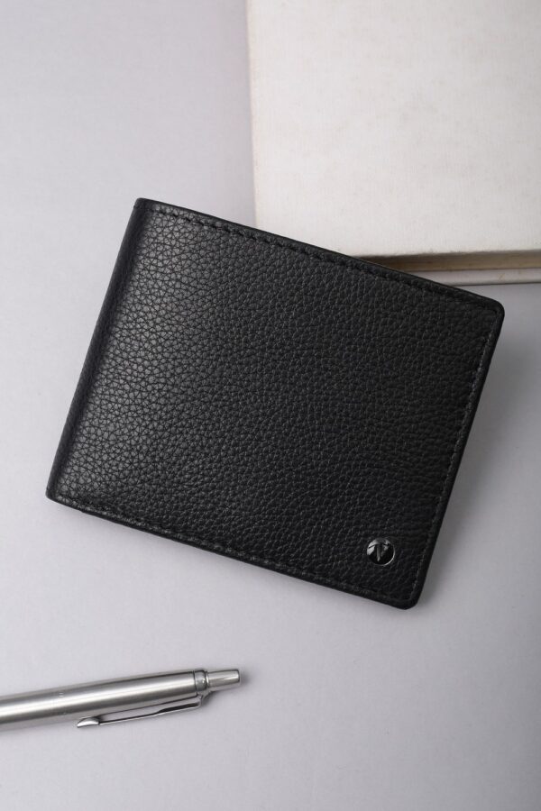 1 Carton - Van Heusen 175 pieces Wallet (A1)